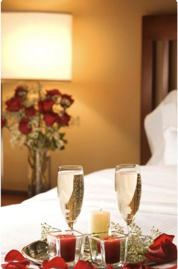 Auberge De Thelis ภายนอก รูปภาพ